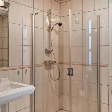 Stort Pa Villa Tjorhom